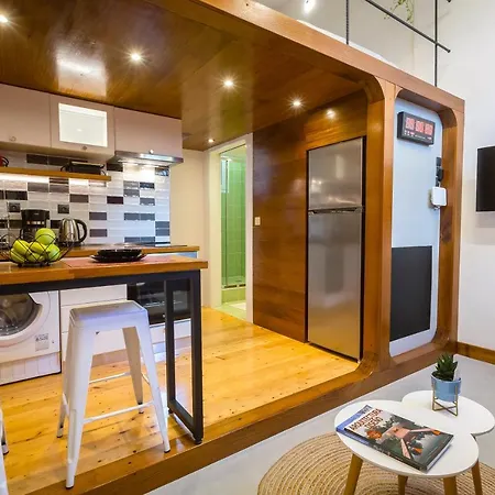 The Mezzanine * Korfu